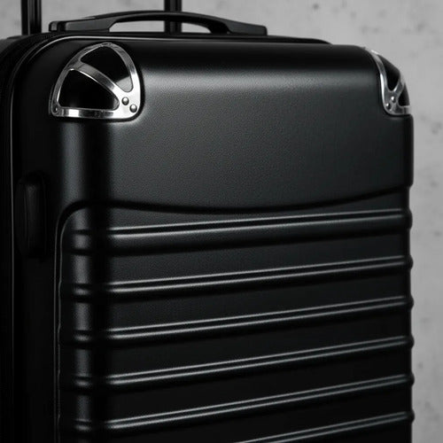Valija Viaje Mediana Rigida Expandible 4 Ruedas 360 25 PuLG Negro Rayas