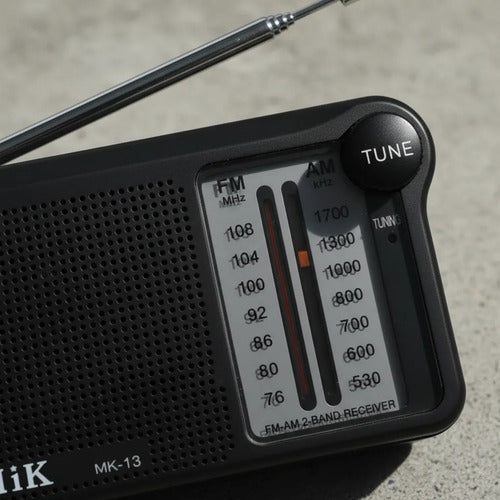 Radio Portátil Am Fm Salida Jack 3.5 Antena Bolsillo Mini Negro