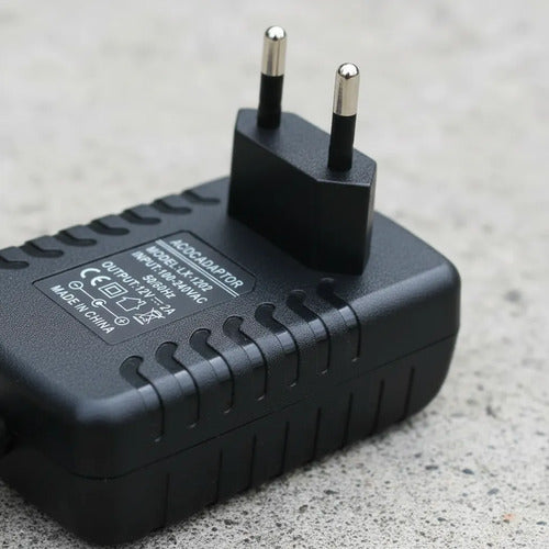 Transformador Adaptador 12v 2a Camaras Tiras Led Fuente Dc Negro