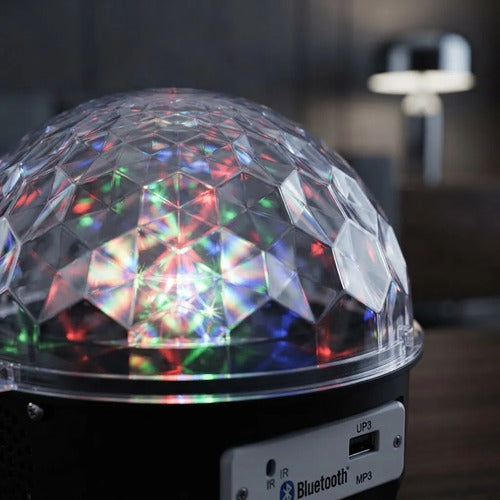 Lámpara Luz Disco Led Parlante Bluetooth Control Remoto Usb Negro / Transparente