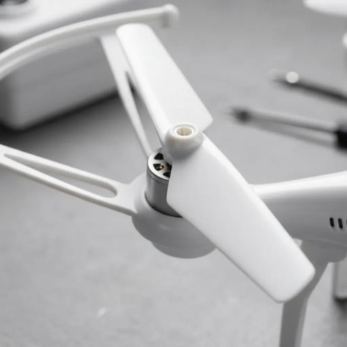 Dron Rotación 360 Luces Led Control Remoto Recargable 250mah Aleatorio
