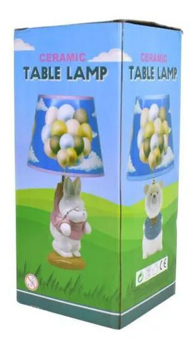 Lámpara Velador Cerámica Diseño Oso Pantalla Decorada 37cm Blanco Con Celeste