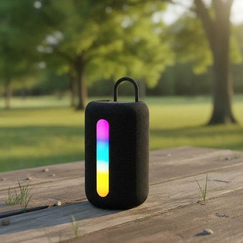 Parlante Portátil Bluetooth Tws Tf Fm Aux 3.5 Rgb 800mah 10w Aleatorio