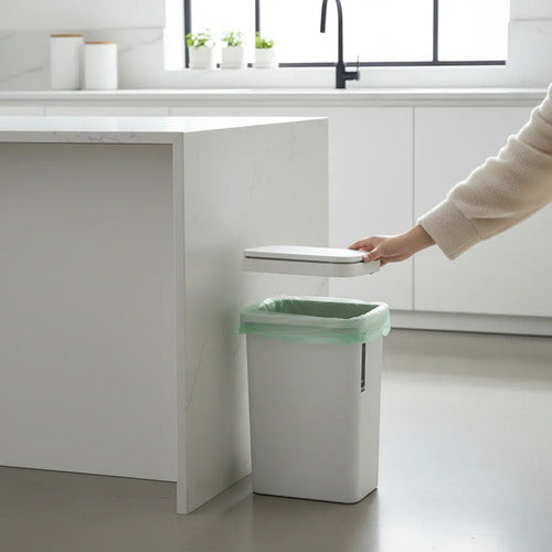 Papelera Cesto Basura Plástico Tapa Apertura Superior Botón Gris