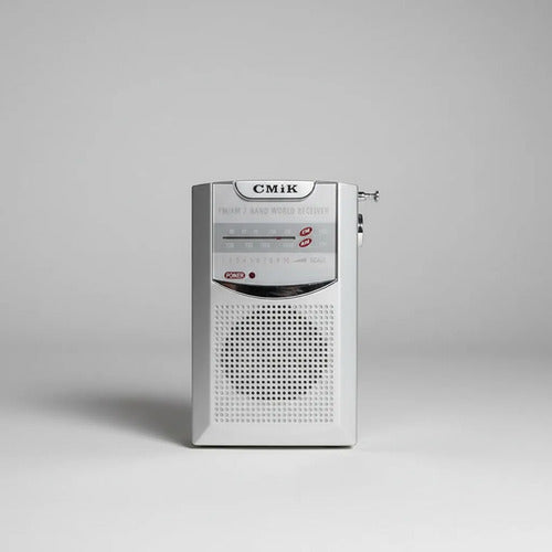 Radio Am Fm Portátil Pilas Aa Salida 3.5 Receptor Bolsillo Gris