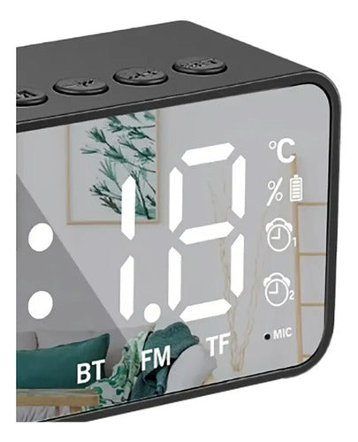 Reloj Despertador Alarma Fm Tf Aux Recargable 800mah Soporte Negro
