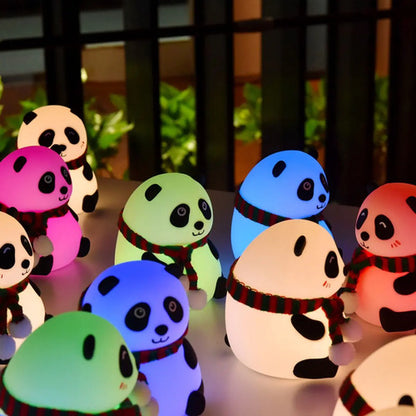 Lampara De Mesa Recargable Veladora Oso Panda Con Bufanda Blanco