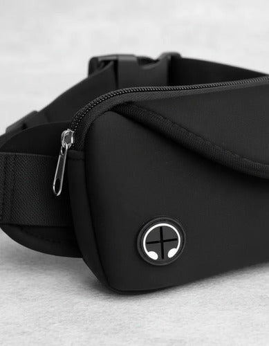 Riñonera Cangurera Deportiva Impermeable Ajustable Cintura Negro Lisa