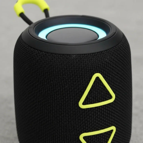 Parlante Portátil Bluetooth 15w Tws Fm Usb Luz Rgb Radio Aleatorio - 4 Colores